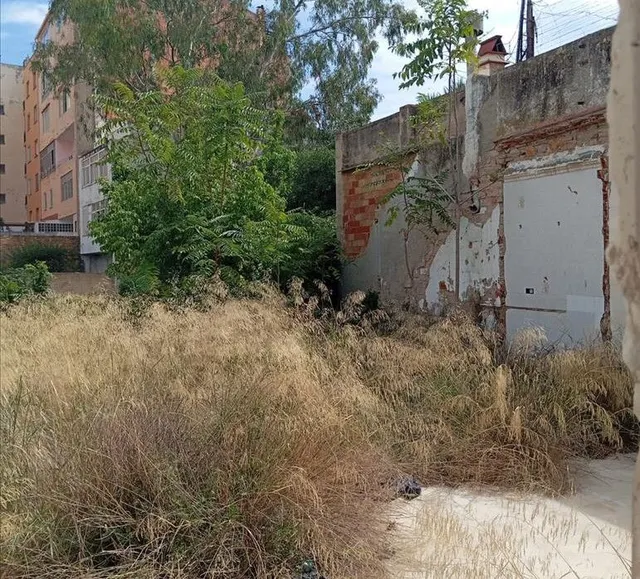 Solar urbano edificable en Figueres — 22