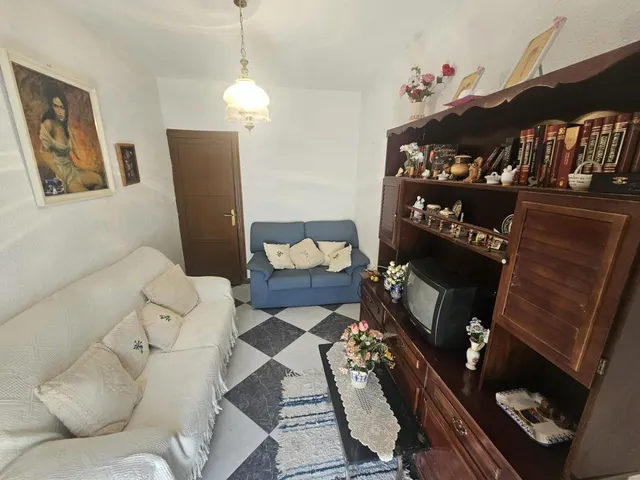 VIVIENDA EN LA CARRETERA PRINCIPAL DE ALCOLEA — 5