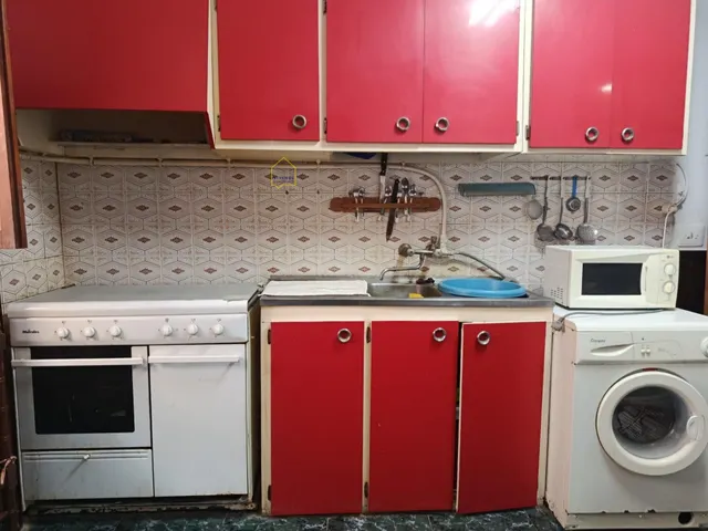 Casa de 5 dormitorios, a la venta en el centro de Lorca - foto 4