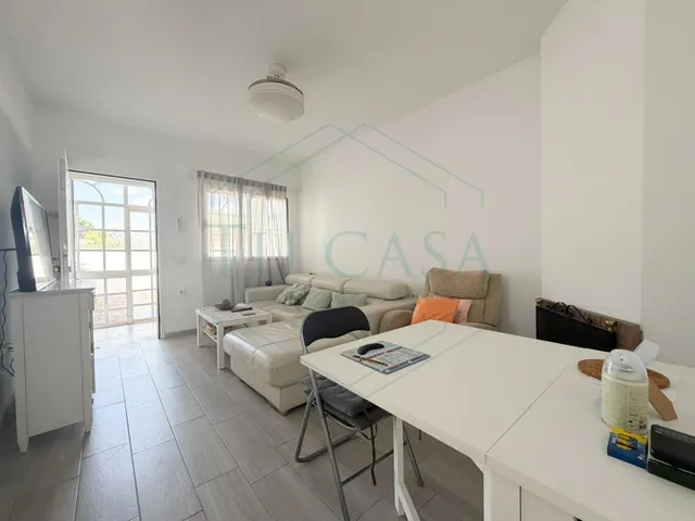 Estupendo chalet independiente con piscina en La Rana Verde — 10