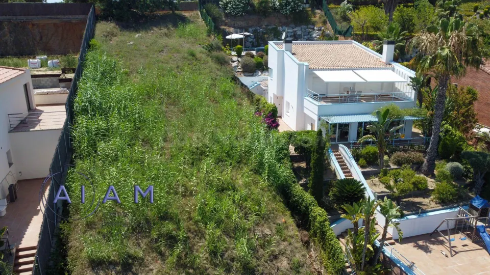 Terreno residencial de 680m2 con vistas al mar