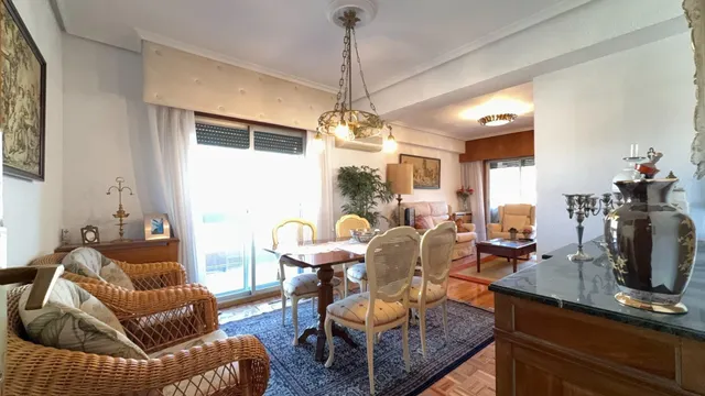 INMOBILIARIA ARBETETA VENDE MAGNÍFICO PISO EN ZONA SANTO DOM