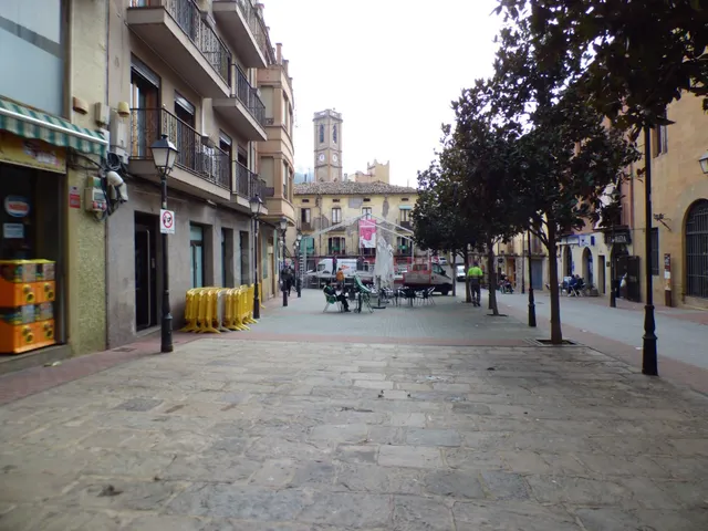 Local comercial en el centro de Sallent — 2