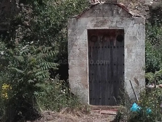 SE VENDE BODEGA EQUIPADA EN BURETA