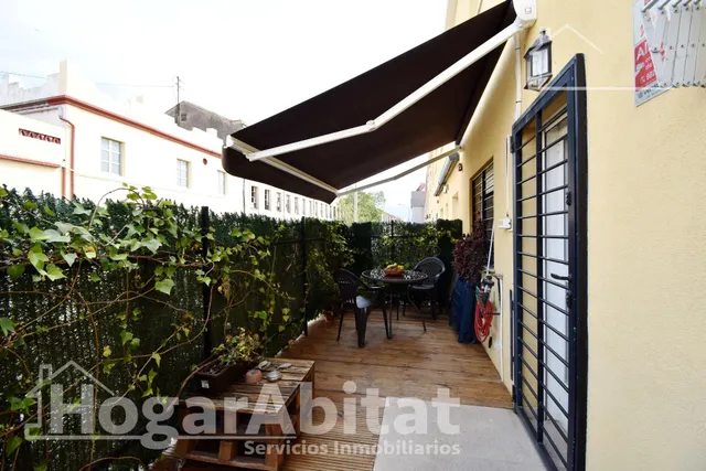 PRECIOSO ADOSADO EN URBANIZACIÓN CON PISCINA, GARAJE Y TERRAZA — 16