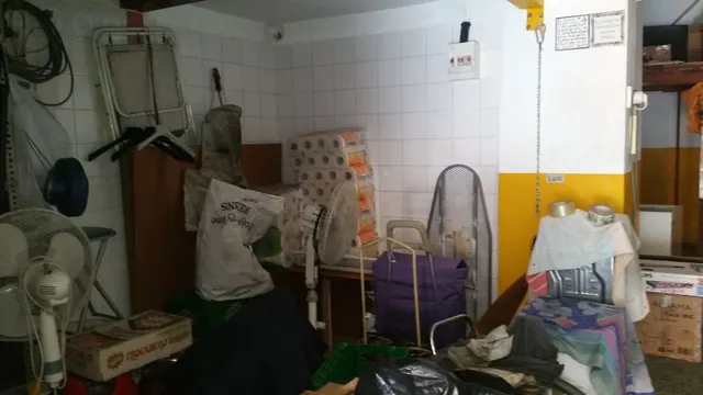 LOCAL GRANDE TODO REFORMADO,HACE ESQUINA — 6