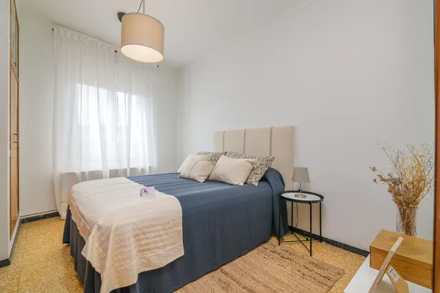 ÀTIC ZONA POBLE NOU — 37