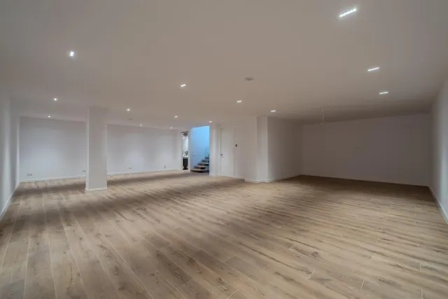 Exclusivo Chalet con Piscina en El Bosque — 34