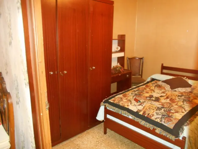 SE VENDE PISO DE 150m ENFRENTE DE PRADIEL — 11