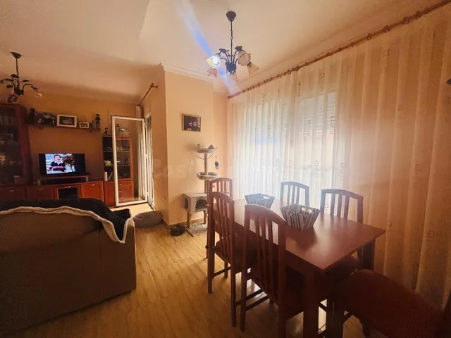 Piso con garaje, 3 dormitorios y suite con vestidor - foto 3