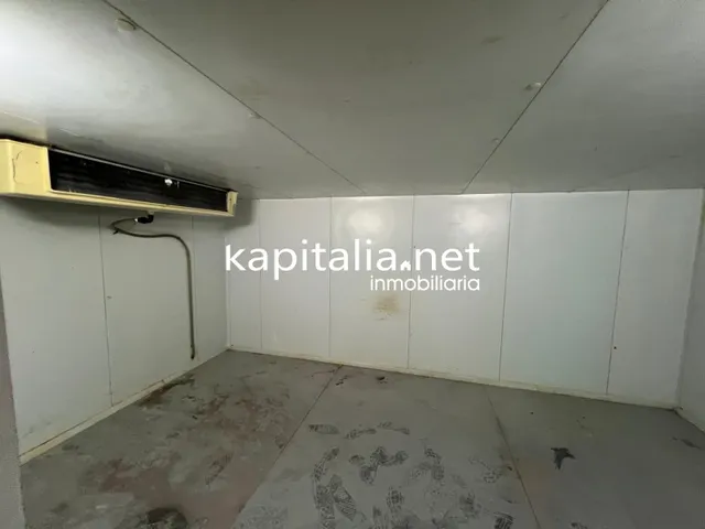 SALON DE EVENTOS EN ALQUILER O VENTA EN GENOVES A 5 MINUTOS DE XATIVA — 14