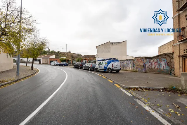 SE VENDE TERRENO URBANO PLURIFAMILIAR ZONA REAL DE CARTUJA Y JARDINES DEL TRIUNFO — 22