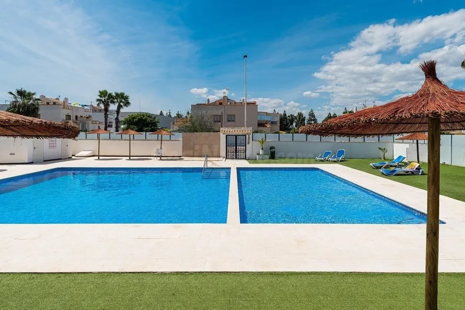 Chalet en la siesta, Torrevieja -350mv- marco villas real estate en guardamar del segura