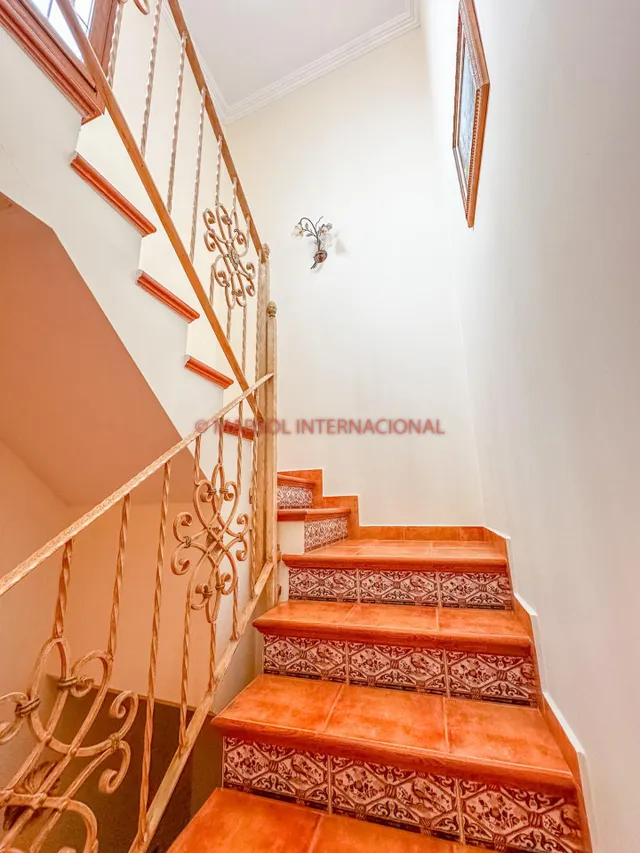 CASA DE NUEVA CONSTRUCCIÓN, AÑO 2011 EN ORIHUELA — 24