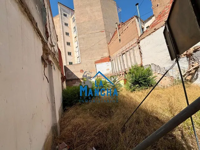 *450.000€* INMOBILIARIA LA MANCHA VENDE SOLAR EN LA ZONA CIR - foto 3