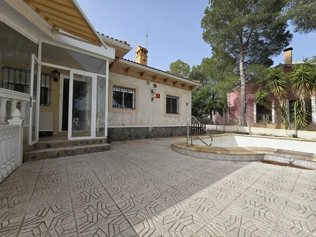 Fantástica villa independiente en Pinar de Campoverde — 3