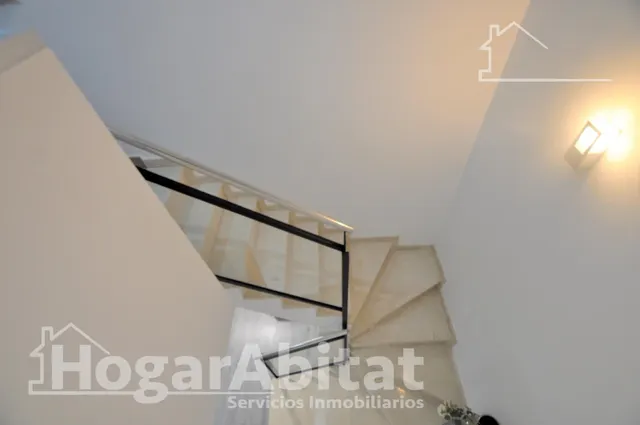 Precioso ático dúplex reformado con garaje y terraza — 37