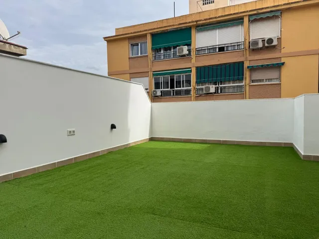 ESTUDIOS Y APARTAMENTOS DESDE 190.000 — 44