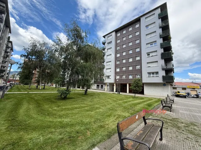 Se Alquila preciosa vivienda con vistas a la ría en Zona San