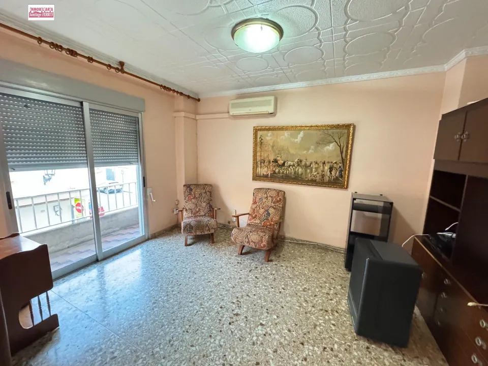 VENTA DE VIVIENDA UNIFAMILIAR EN BENIFAIO (VALENCIA)