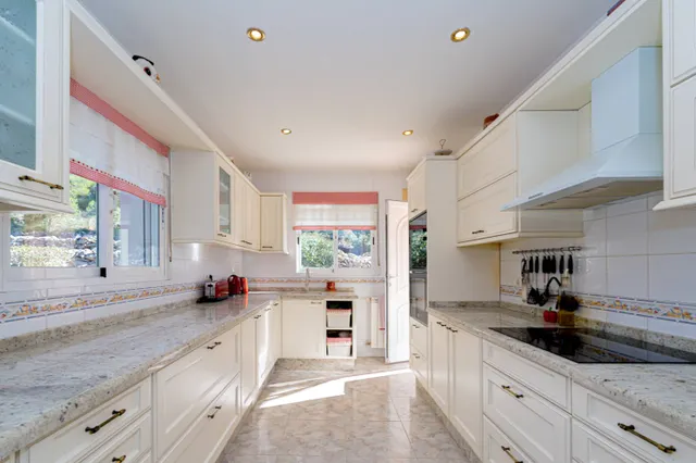 Finca Valleverde. Encantadora villa de una sola planta en venta en Llíber con una gran parcela. — 35