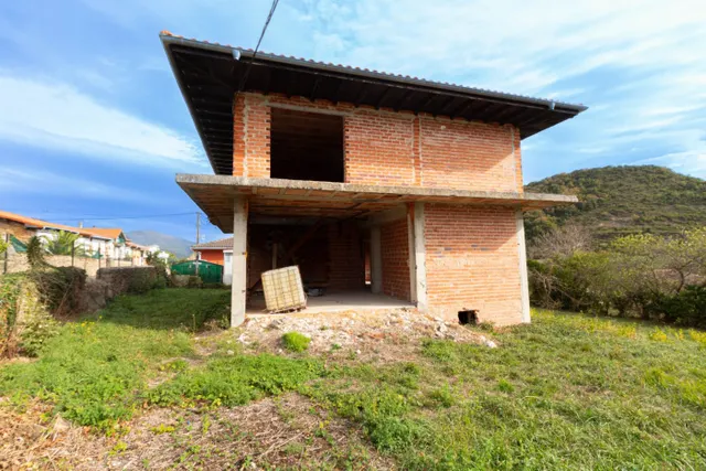 CHALET INDEPENDIENTE EN EL VALLE DE MENA — 12