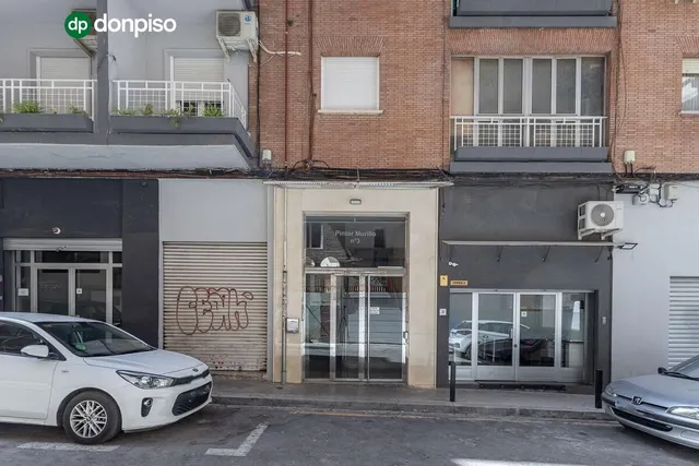 AMPLIO PISO JUNTO GRAN CAPITAN — 28