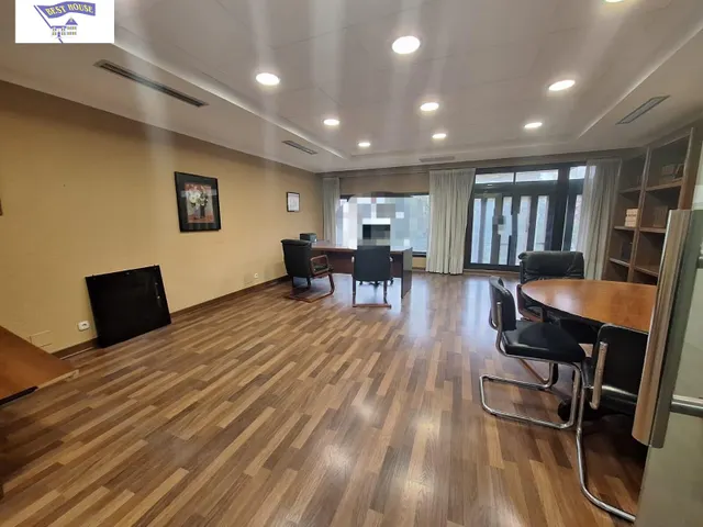 OFICINA MUY CERCA DEL ALTOZANO — 2