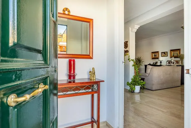 Espaciosa vivienda pareada con jardín, piscina, garaje y gran terraza en Mairena del Aljarafe — 12