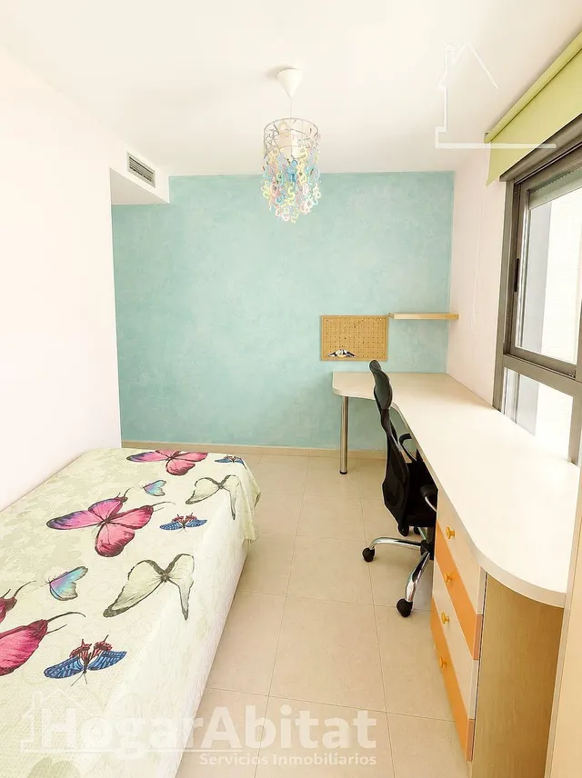 MUY AMPLIO Y EXTERIOR EN RESIDENCIAL CON GARAJE, TERRAZA Y PISCINA — 23
