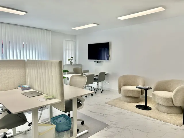Oficina 49m² en venta - Centro — 12