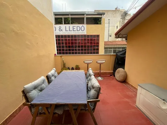 Edificio Reformado en el Corazón de Alicante: Oportunidad de Inversión — 12