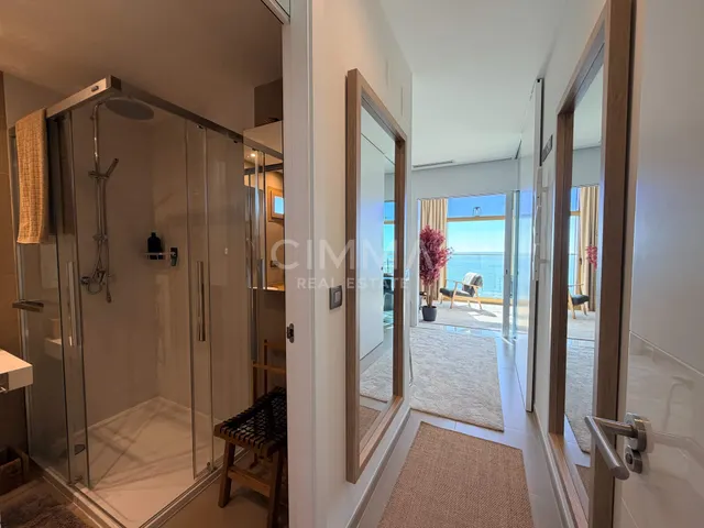 Exclusivo Piso Seminuevo en Playa de Poniente, Benidorm — 6