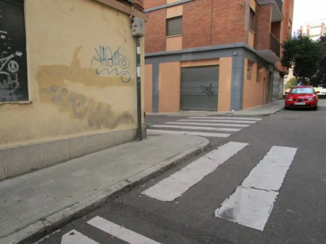 Urbis te ofrece un amplio local en zona Salesas, Salamanca. — 5