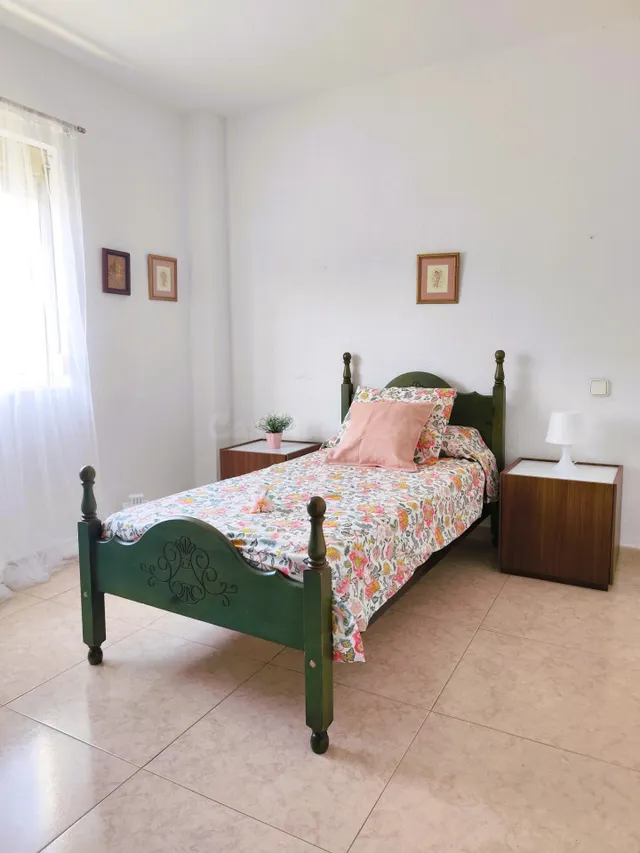 PISO DE 4 DORMITORIOS Y GARAJE - foto 4