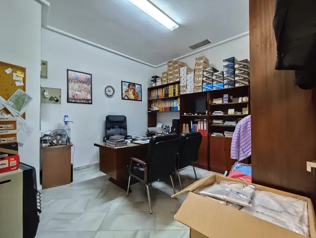 Local comercial en venta en el centro de Torremolinos. — 7