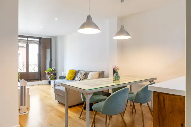 Una vivienda amplia y bien distribuida en Antón Martín — 3