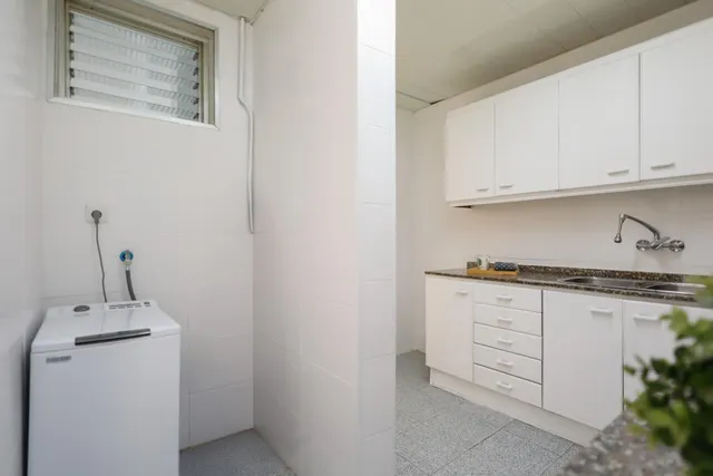 Piso en Venta en La Marina del Port - Oportunidad Única por €249,000 — 12