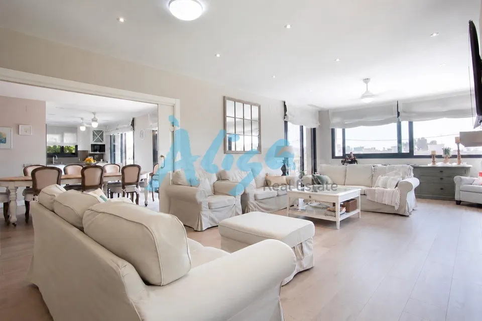 Una casa para vivirla — Montemar, Castelldefels