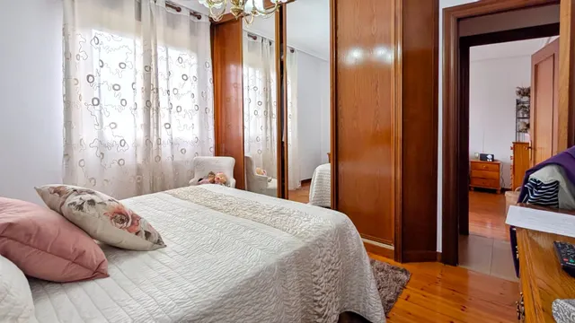 VIVIENDA Y NEGOCIO EN PIELAGOS — 18