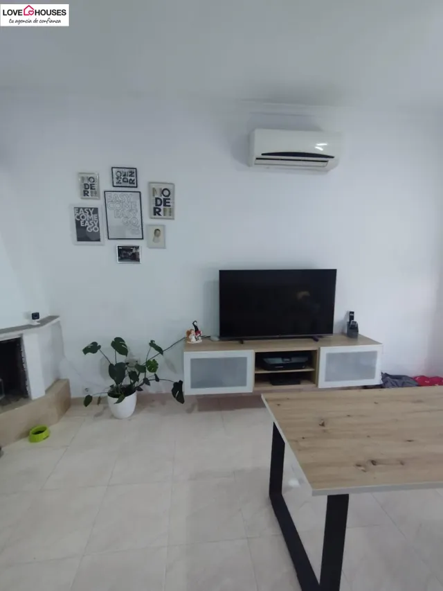 OPORTUNIDAD CHALET CON PISCINA – ZONA PAGO DEL HUMO — 17