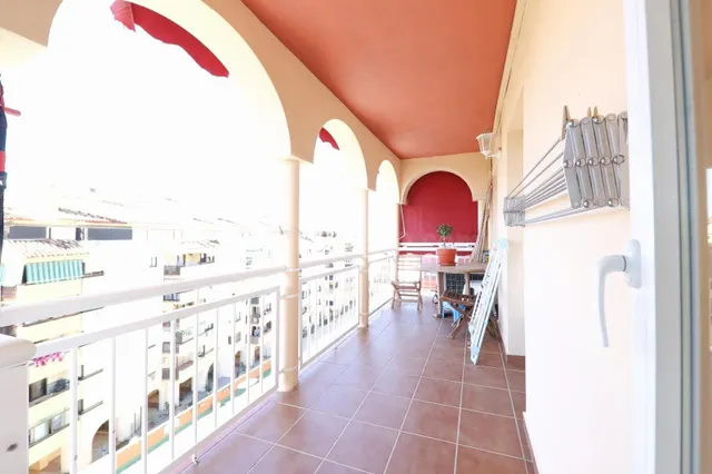 Piso familiar en Los Boliches, Costa del Sol a 300m del Pase - foto 4