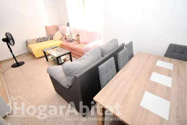 ¡ESPECTACULAR! AMPLIO, IMPECABLE Y MUY LUMINOSO  CON GRAN TERRAZA — 34