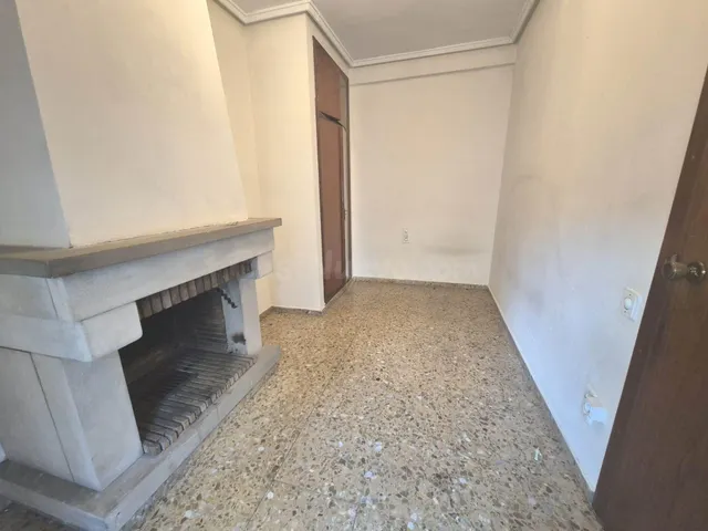 PISO EN VENTA EN EL CENTRO DE LA POBLA DE VALLBONA - foto 2