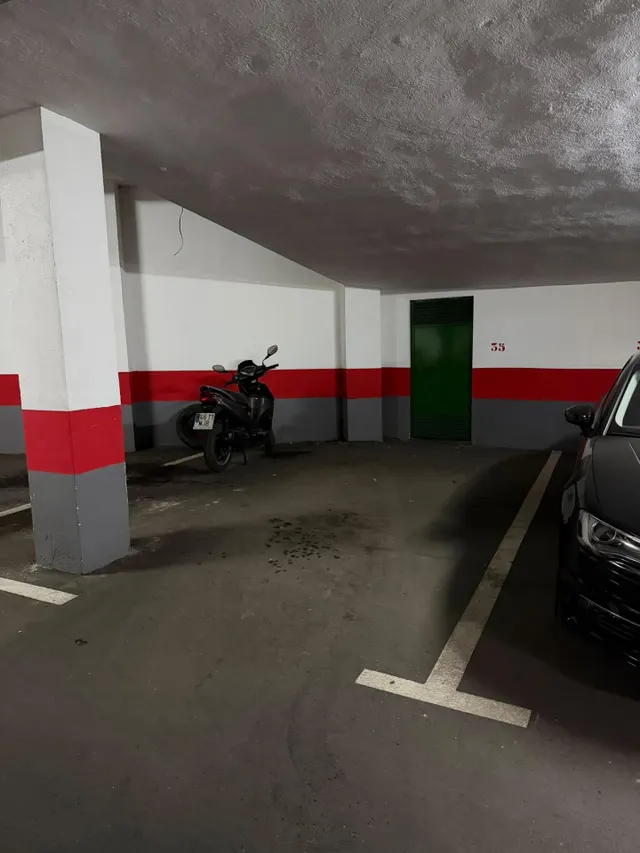 AMPLIO PISO DE 200 M2 EN ALQUILER – GRANADA — 29