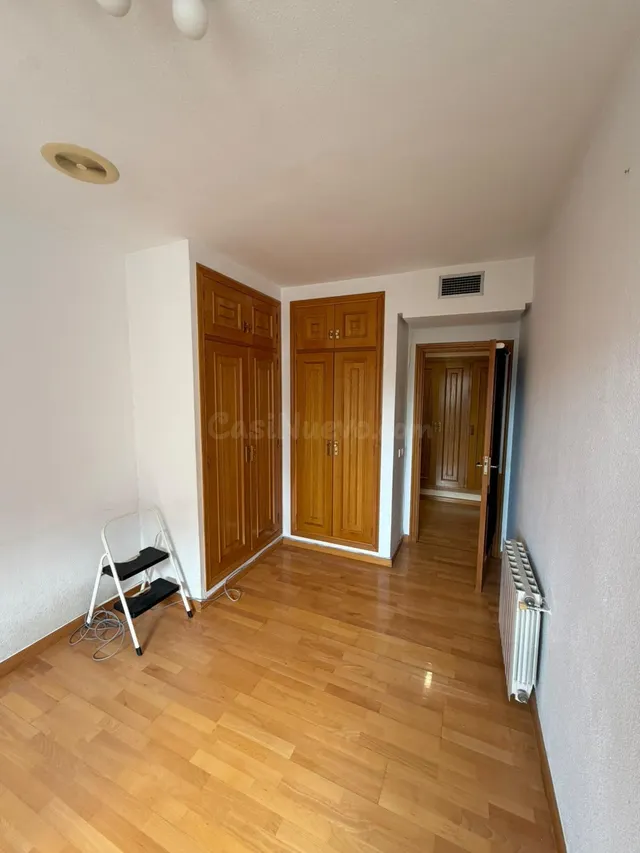 Magnifico piso en juan carlos i — 4