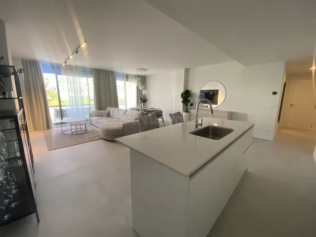 Apartamento 3 habitaciones 130m² en venta - Costa Del Sol - foto 3