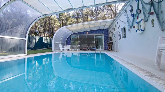 Exclusivo chalet en plena naturaleza con piscina, gran terre - foto 4