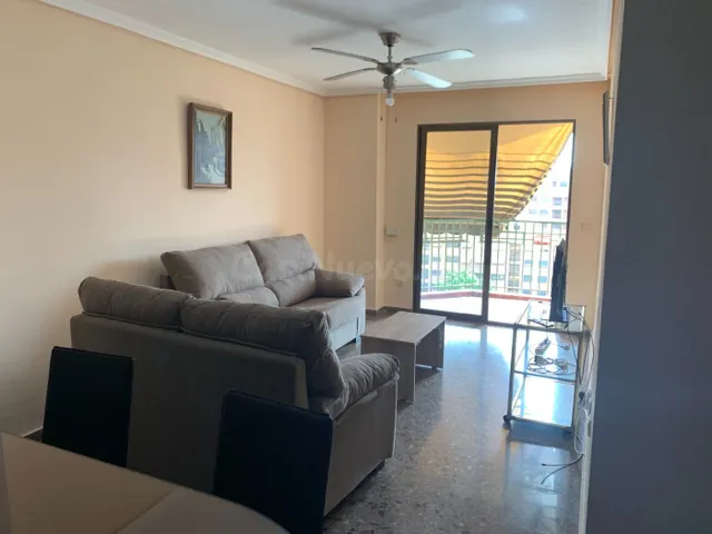 PISO PARA ESTUDIANTES, EN MUY BUENA UBICACIÓN Y BUENA FINCA, - foto 2