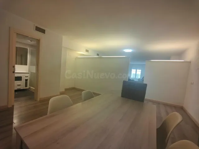 SE ALQUILA PRECIOSA OFICINA TIPO LOFT REFORMADA CON COCINA E - foto 2